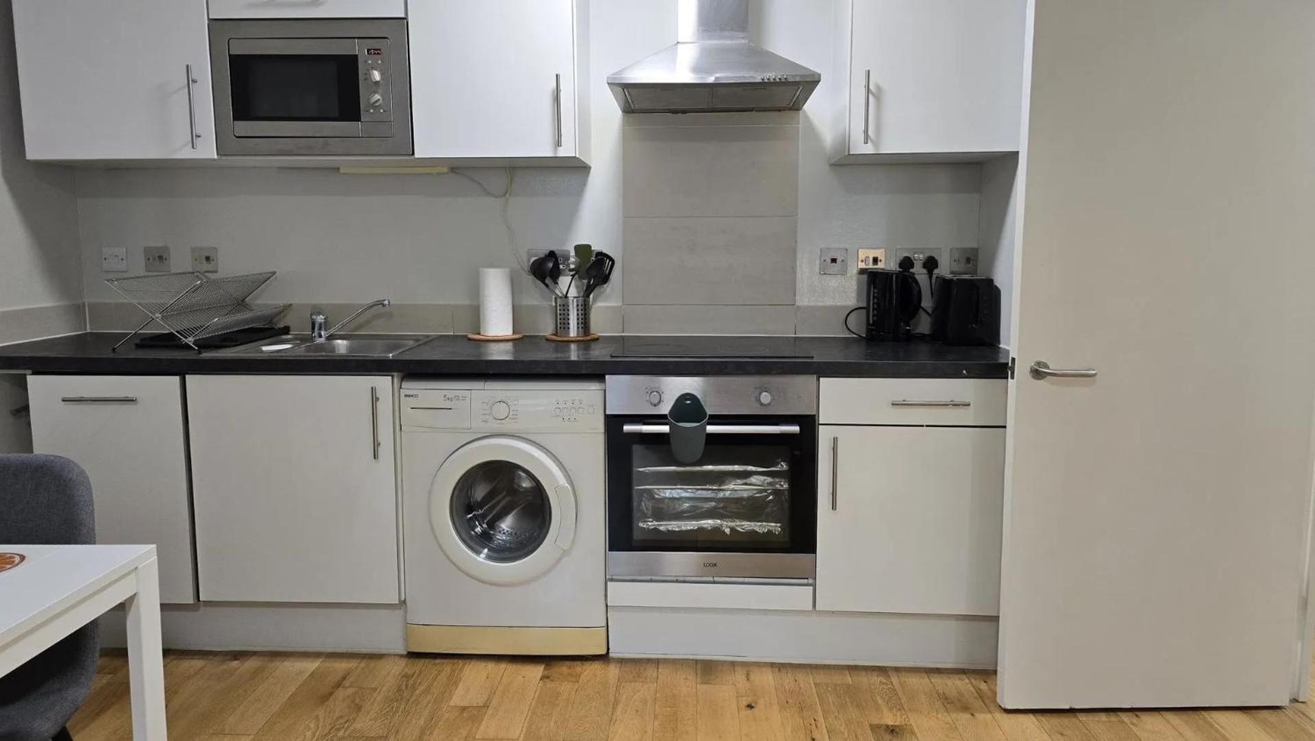 Westciti Chatsworth Road Apartments Croydon Esterno foto