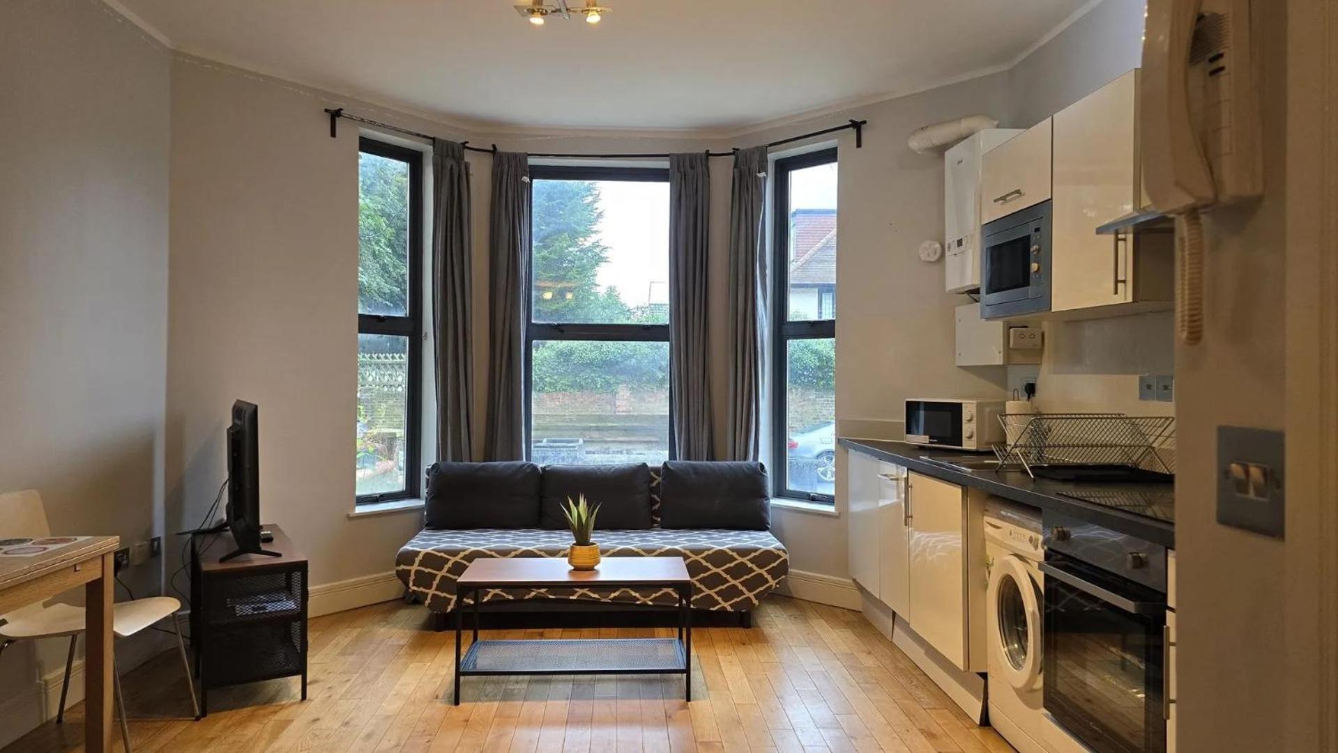 Westciti Chatsworth Road Apartments Croydon Esterno foto