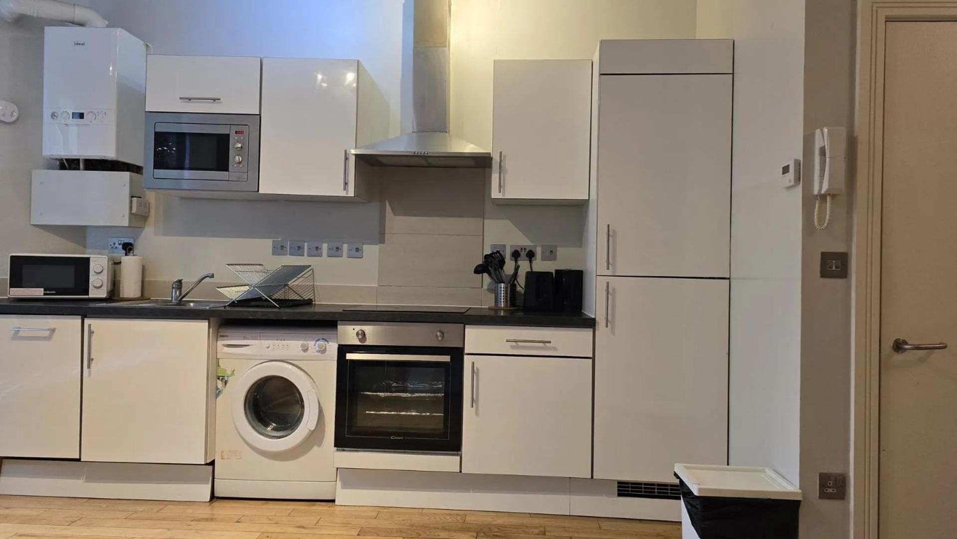 Westciti Chatsworth Road Apartments Croydon Esterno foto