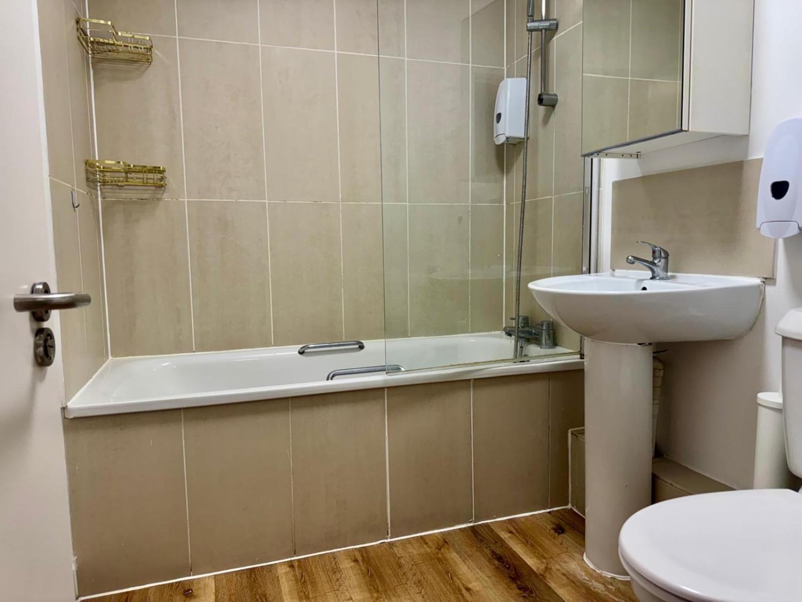 Westciti Chatsworth Road Apartments Croydon Esterno foto